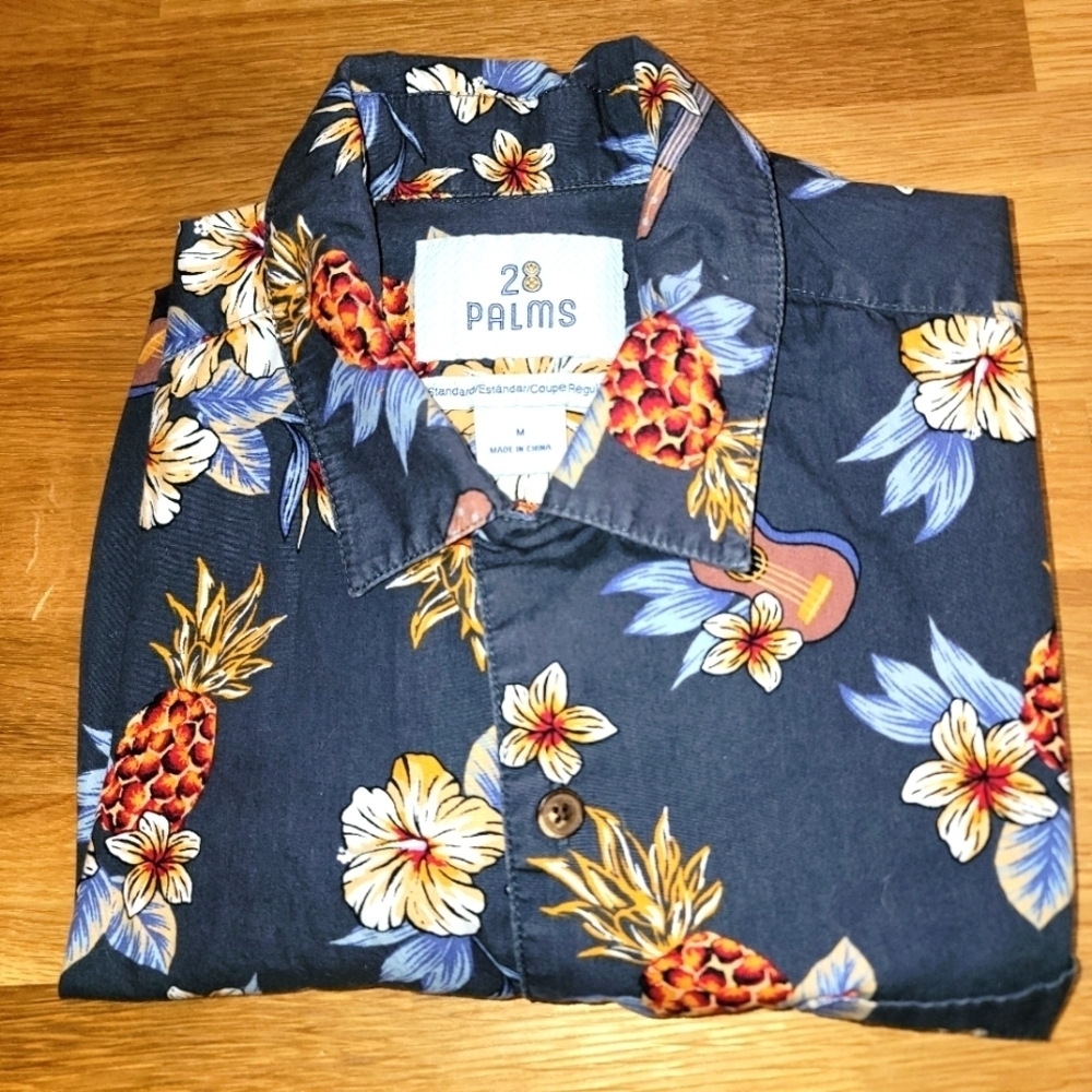 28 Palms Shirt  Medium Pineapple Ukelele Hawaiian Floral Camp Rockabilly T11